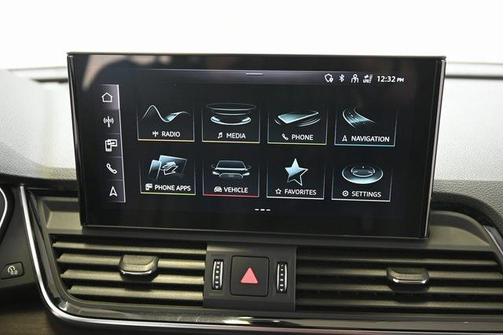 2022 Audi Q5 45 S line Premium Plus