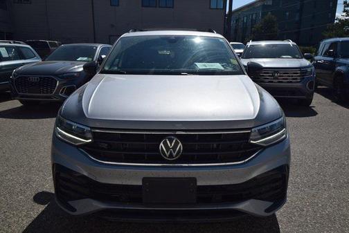2022 Volkswagen Tiguan 2.0T SE R-Line Black 4MOTION