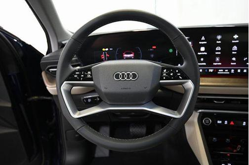 Navarra Blue Metallic 2025 Audi Q5 Premium Plus TFSI quattro S tronic
