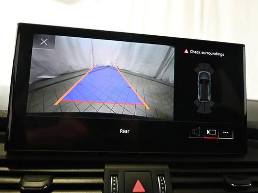 Daytona Gray Pearl Effect 2024 Audi Q5 45 S line Premium