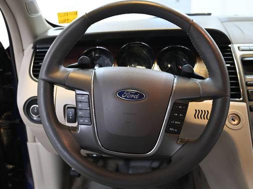 Kona Blue Metallic 2011 Ford Taurus SEL