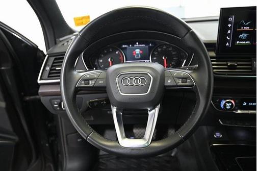 2023 Audi Q5 45 S line Premium