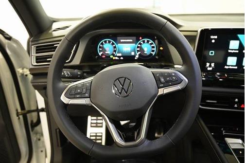 2026 Volkswagen Atlas Cross Sport 2.0T SEL Premium