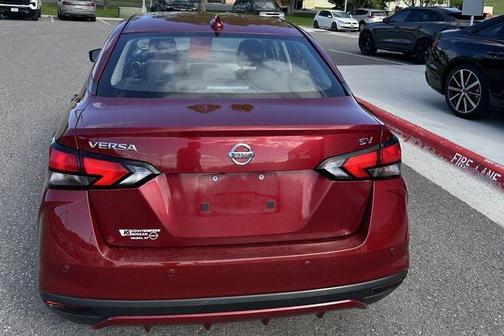 2021 Nissan Versa 1.6 SV
