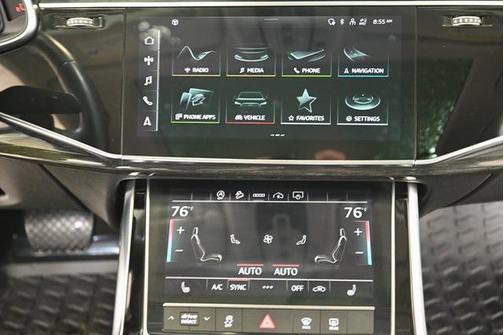2022 Audi Q7 55 Premium Plus