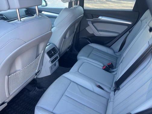 2025 Audi Q5 45 S line Premium