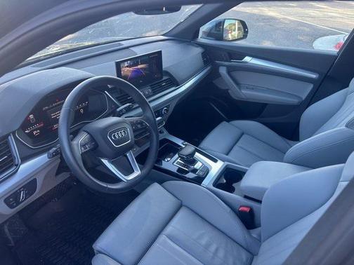 2025 Audi Q5 45 S line Premium