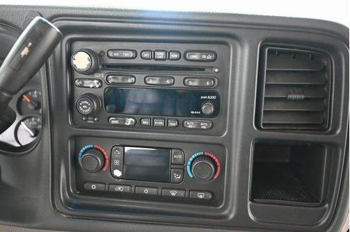 2003 Chevrolet Suburban 1500 LT