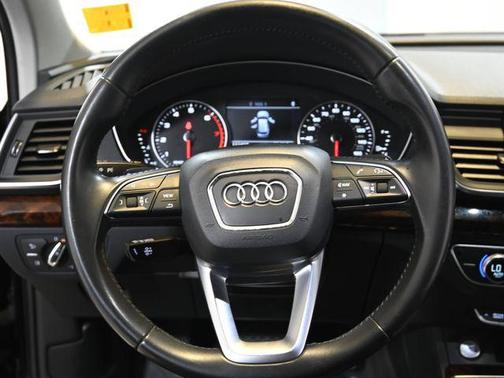 Black 2018 Audi Q5 2.0T Premium