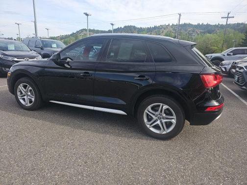 Black 2018 Audi Q5 2.0T Premium