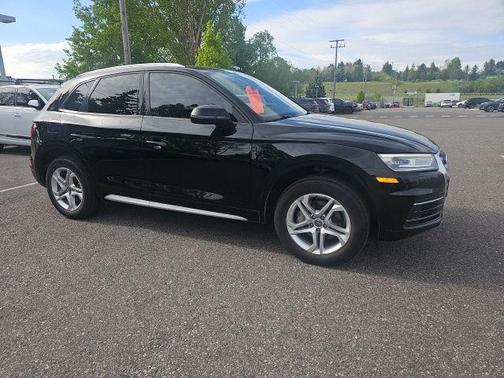 Black 2018 Audi Q5 2.0T Premium