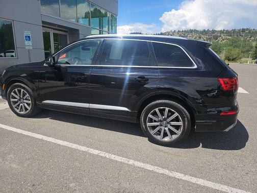 Orca Black Metallic 2019 Audi Q7 55 Prestige