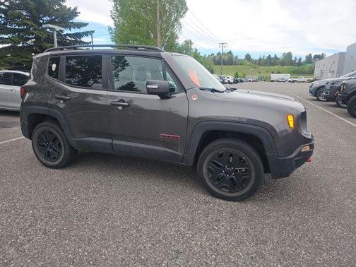 Granite Crystal Metallic Clearcoat 2018 Jeep Renegade Trailhawk