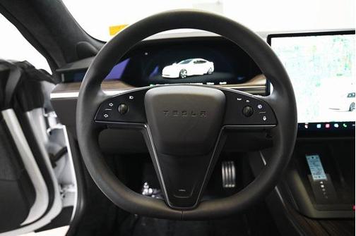 2022 Tesla Model S Base