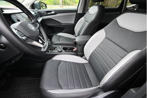 2024 Volkswagen Taos 1.5T SEL