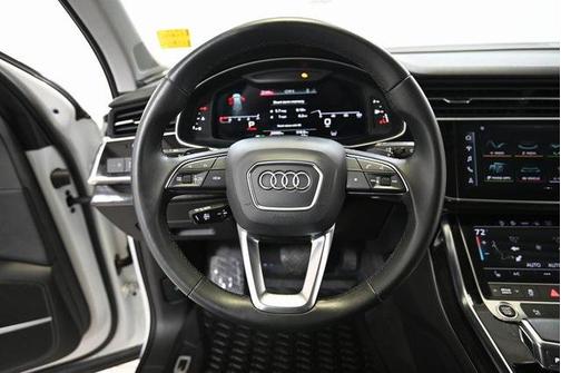 2022 Audi Q7 55 Premium Plus