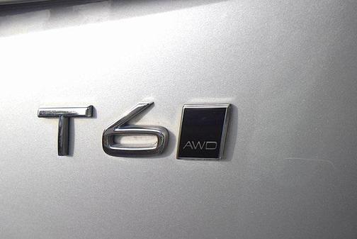 2021 Volvo XC90 T6 Momentum