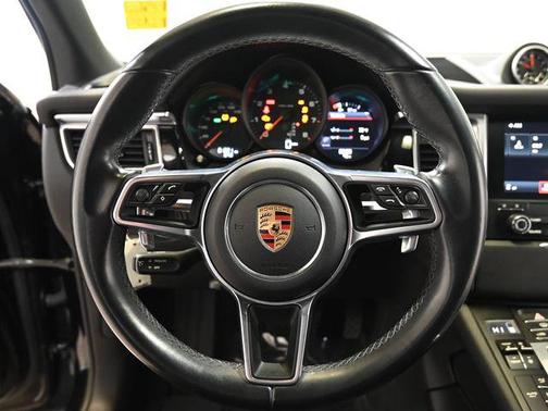 Black 2018 Porsche Macan Macan