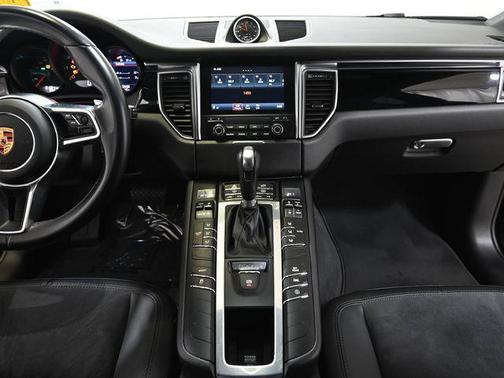Black 2018 Porsche Macan Macan
