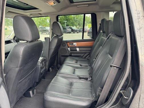 2016 Land Rover LR4 Base