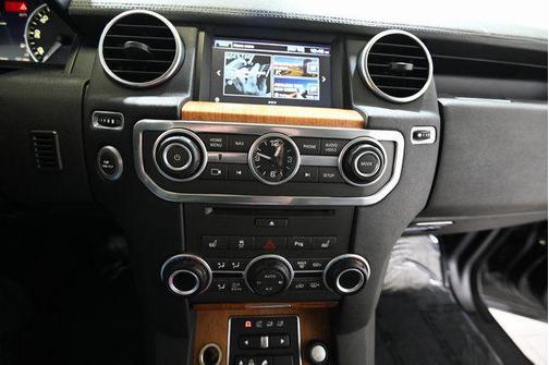 2016 Land Rover LR4 Base