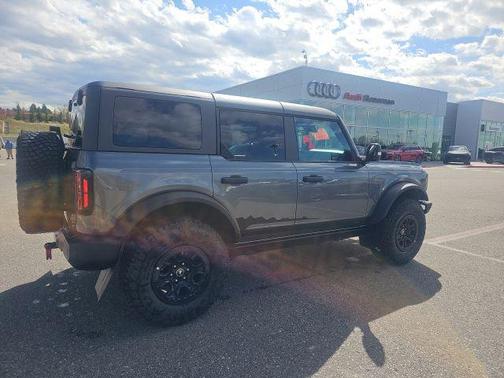 Carbonized Gray Metallic 2024 Ford Bronco Wildtrak