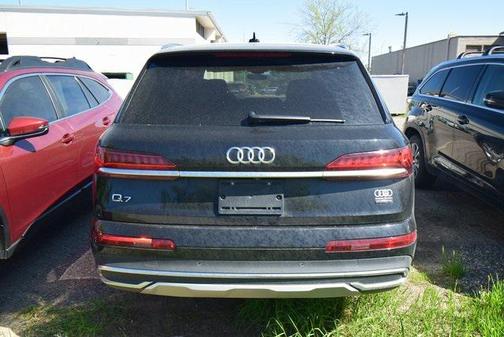 2022 Audi Q7 55 Premium