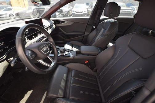2024 Audi A4 45 S line Premium Plus