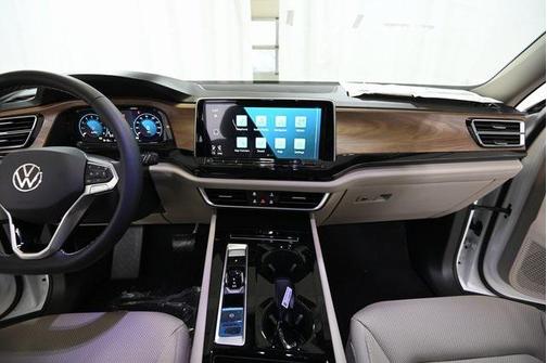 2026 Volkswagen Atlas 2.0T SE w/Technology 4MOTION