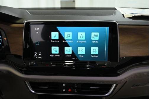 2026 Volkswagen Atlas 2.0T SE w/Technology 4MOTION