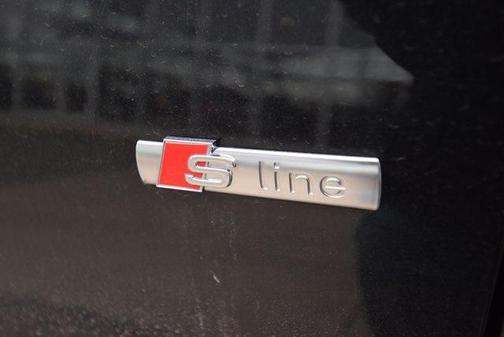 2021 Audi Q3 45 S line Premium