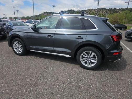 Daytona Gray Pearl Effect 2023 Audi Q5 45 S line Premium