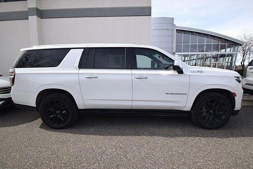 2023 Chevrolet Suburban 4WD High Country