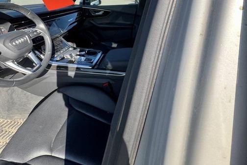 2021 Audi Q7 55 Premium Plus