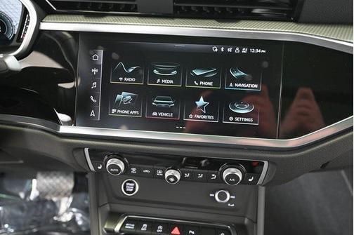 2024 Audi Q3 45 S line Premium Plus