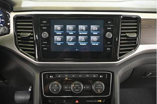 2023 Volkswagen Atlas 3.6L SE w/Technology
