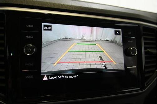 2023 Volkswagen Atlas 3.6L SE w/Technology