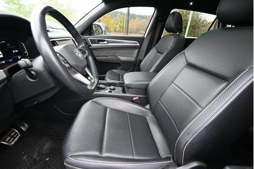 2022 Volkswagen Atlas Cross Sport 3.6L V6 SEL R-Line