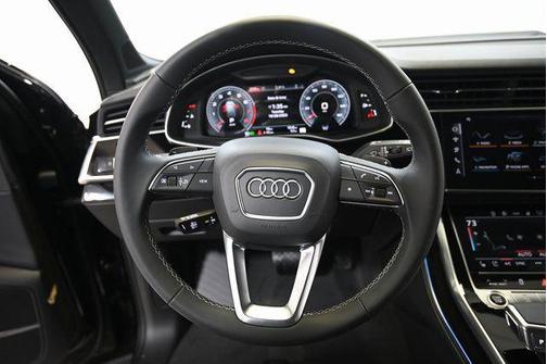 Mythos Black Metallic 2026 Audi Q7 55 Premium Plus