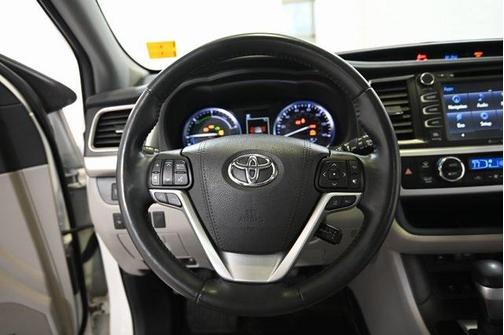 2019 Toyota Highlander Hybrid Base