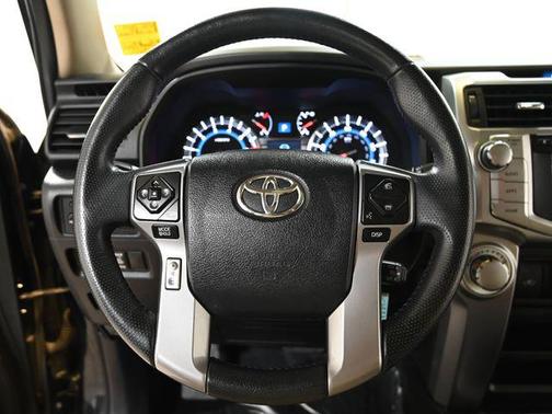Midnight Black Metallic 2018 Toyota 4Runner SR5 Premium