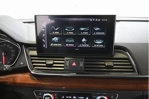 2022 Audi Q5 45 S line Premium