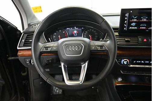 2022 Audi Q5 45 S line Premium