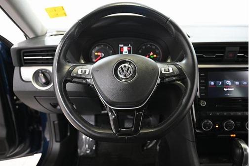 2020 Volkswagen Passat 2.0T SE