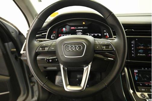 2024 Audi Q7 45 Premium Plus