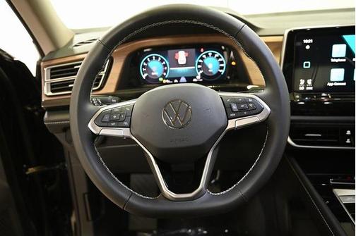 2026 Volkswagen Atlas 2.0T SE w/Technology 4MOTION