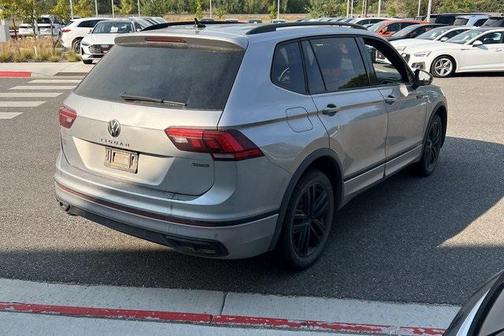 2022 Volkswagen Tiguan 2.0T SE R-Line Black 4MOTION