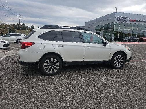 Crystal White Pearl 2015 Subaru Outback 2.5i Limited