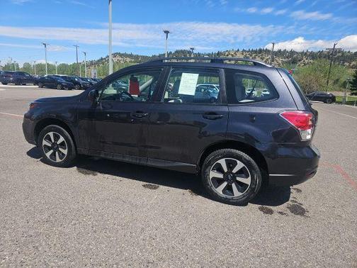 Dark Gray Metallic 2017 Subaru Forester 2.5i