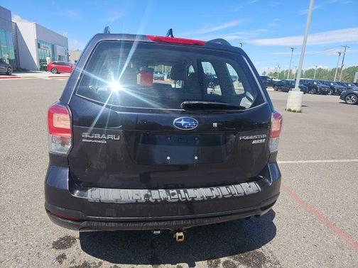 Dark Gray Metallic 2017 Subaru Forester 2.5i